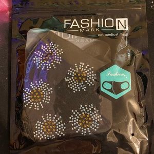 Fashion mask with sunflowers